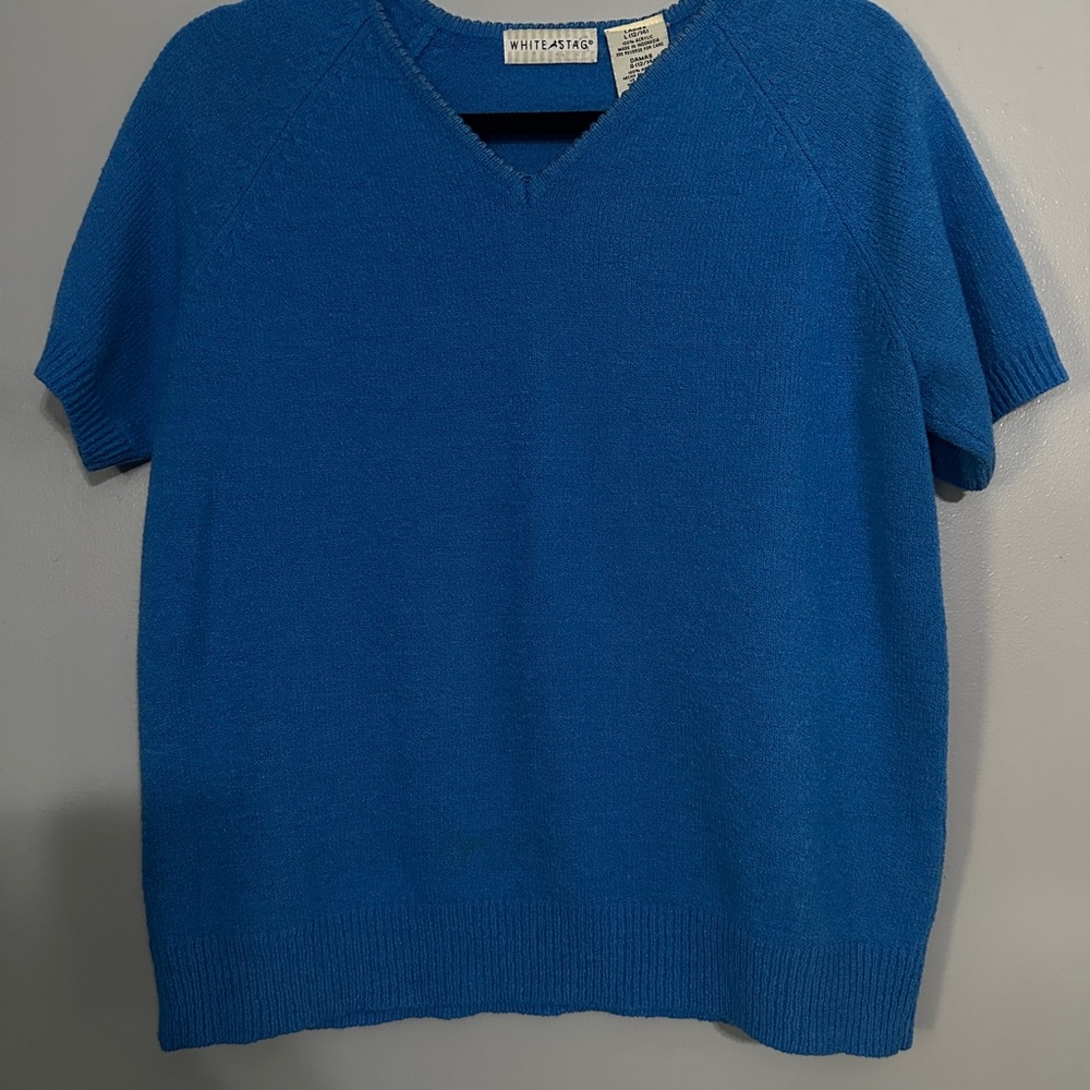 Vintage White Stag Vibrant Blue V-Neck Sweater